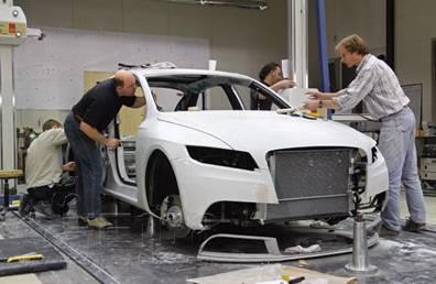 國外高新汽車公司已使用熱熔膠進行生產(chǎn)