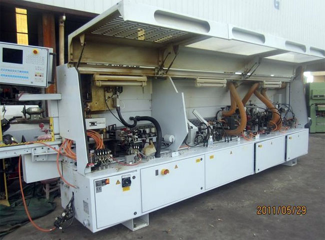 直線封邊機(jī)