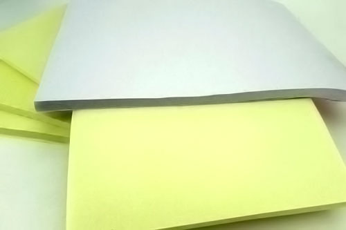 制作書本的紙張