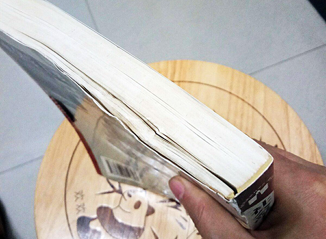 書(shū)本脊背發(fā)脆導(dǎo)致斷裂